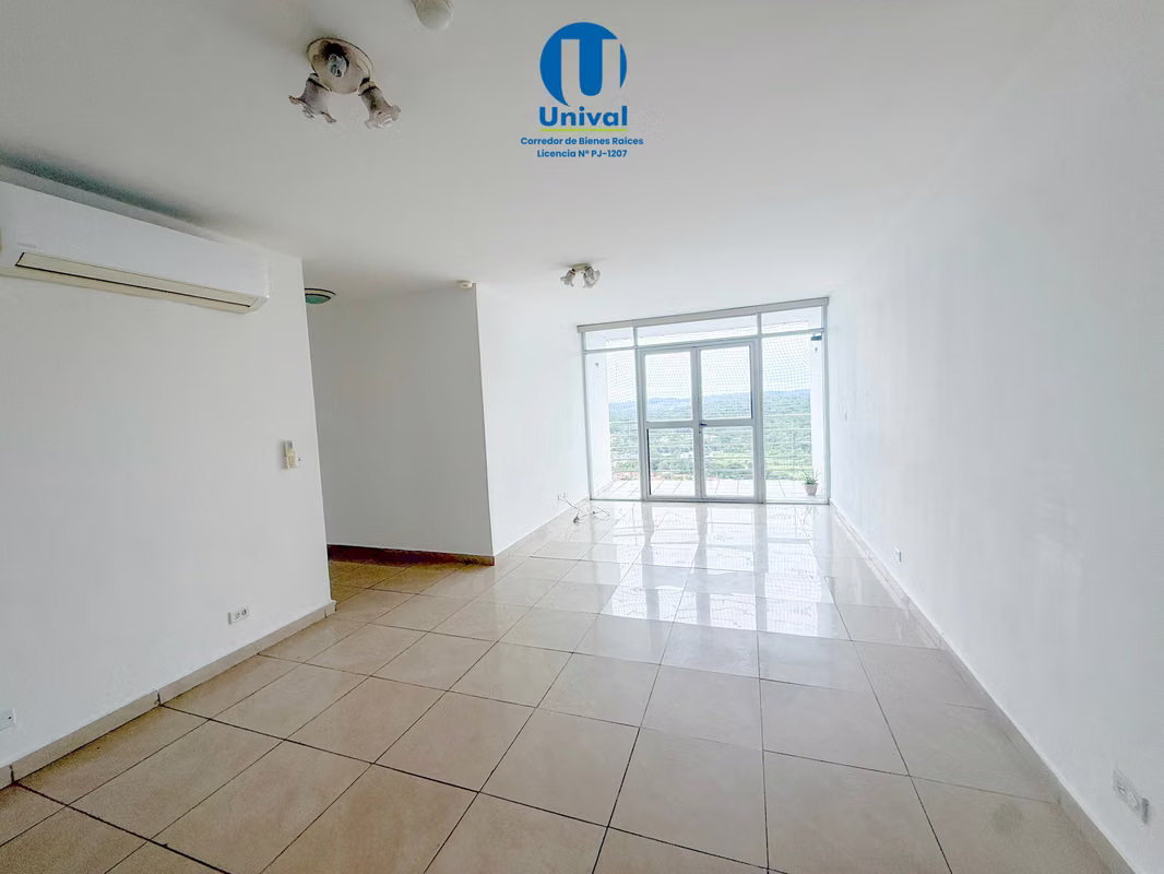 Precio de Oportunidad - Apartamento en Venta en PH Crystal Hills - foto 1