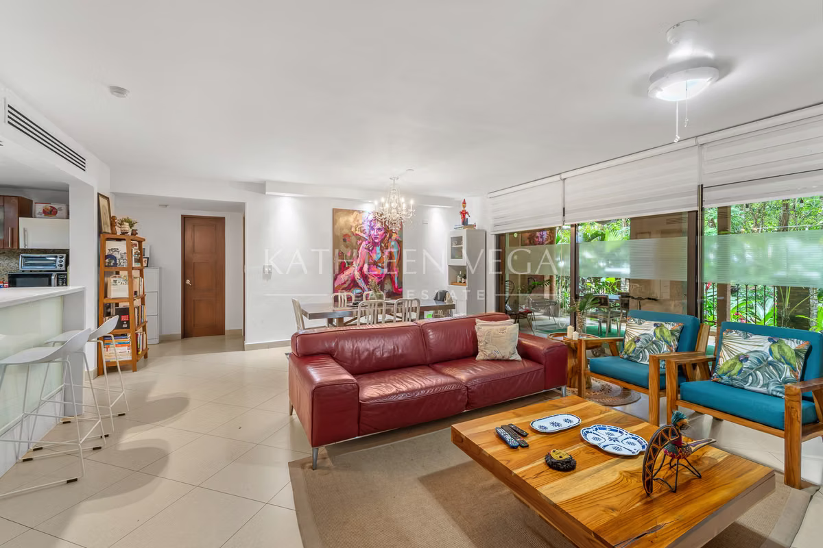 Apartamento en Planta Baja en Courtyard Residences PH Embassy Club - foto 1