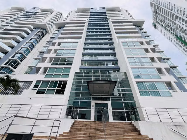 Se Vende o Alquila apartamento en Elmare 700 ID 26551 - photo 1