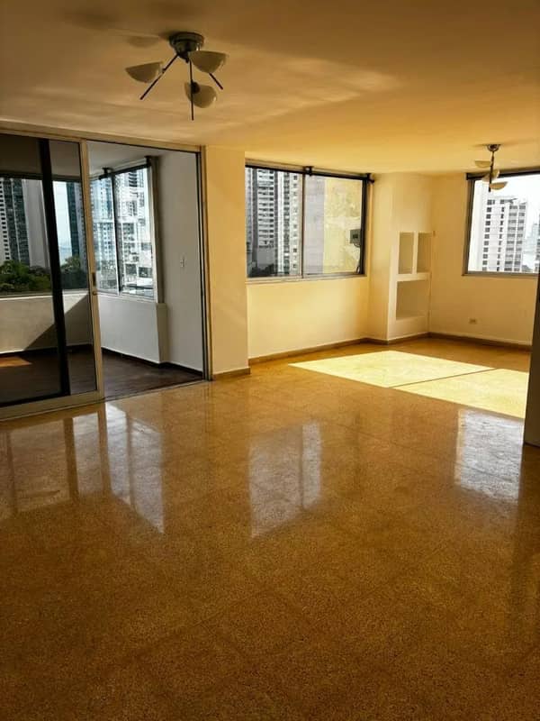 Amplio Apartamento en Paitilla! Línea Blanca Completa! Edificio La Joya! - foto 1