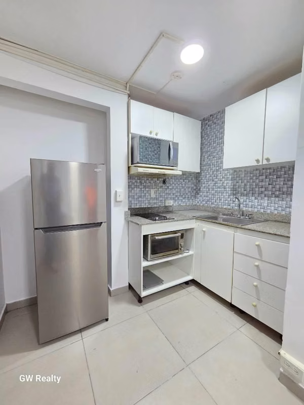 Alquiler de apartaestudio - El Carmen - Bella Vista - foto 1