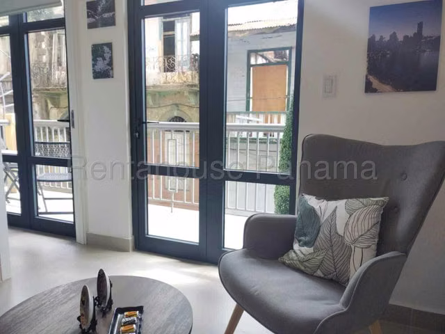 Apartamento en Alquiler en Casco Antiguo, Ph Balcones. EH - foto 1