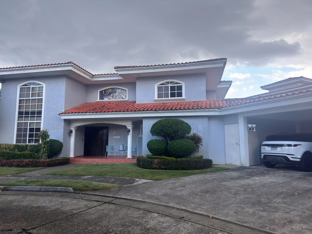 CASA EN VENTA EN COSTA SERENA EN COSTA DEL ESTE EXCELENTE DEAL - foto 1