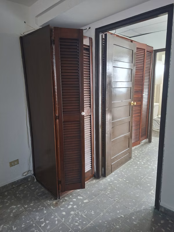 ALQUILER DE APARTAMENTO EN PARQUE LEFEVRE  1RECAMARAS 1 BAÑO 1 PARKING, 2 PISO,BALCON - foto 1