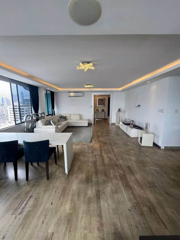 VENDO APARTAMENTO EN MARBELLA, 3 RECAMARAS, 287M2, CON BALCON. - foto 1