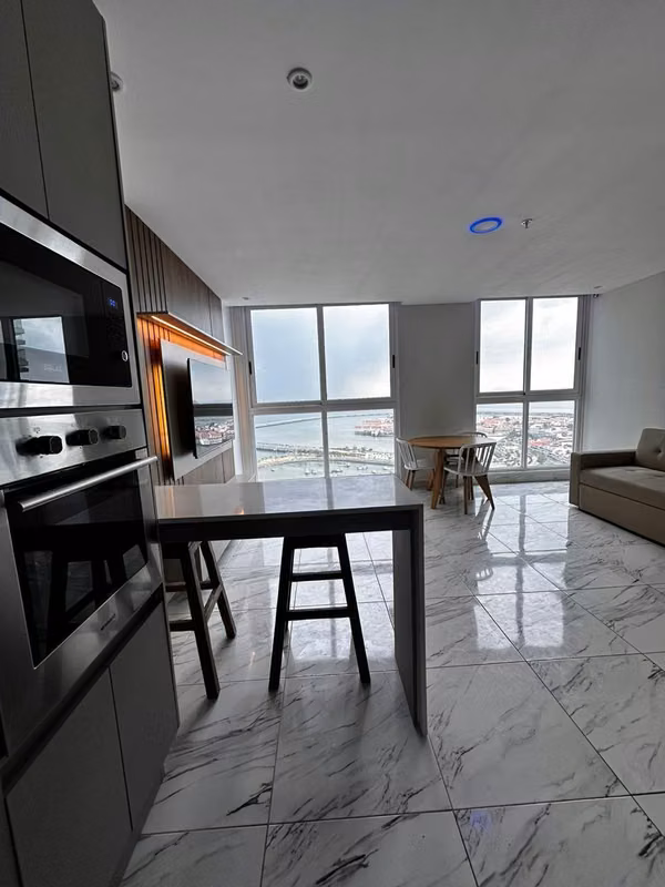 APARTAMENTO AMOBLADO FRENTE AL MAR - foto 1