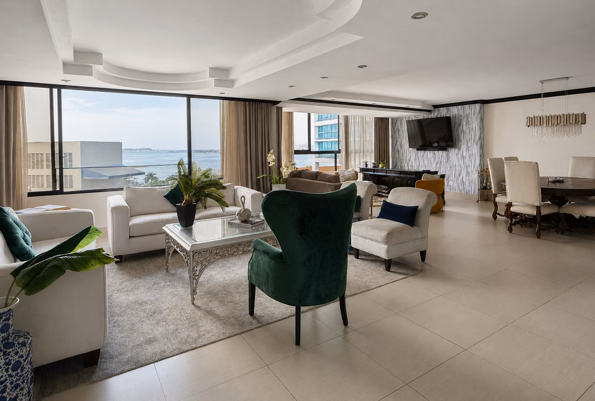 220 m² con vista al mar | 3 recámaras - 2 apartamentos por piso | PH Torres del Pacífico A - foto 1