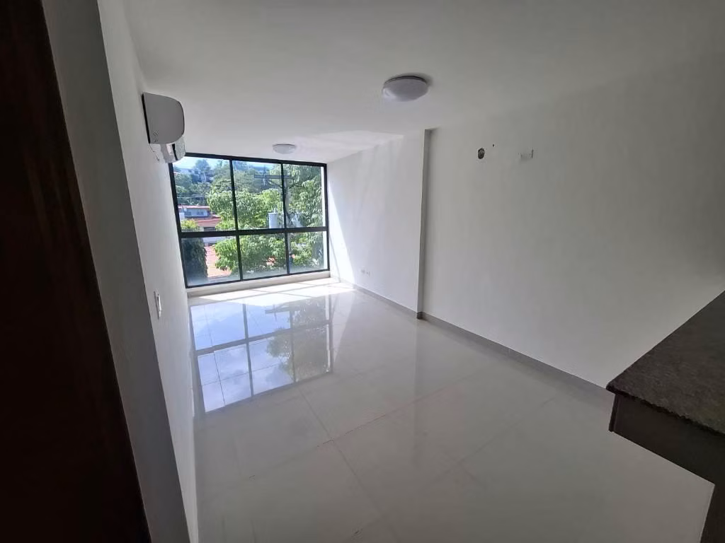 Se alquila apartamento en Betania - foto 1
