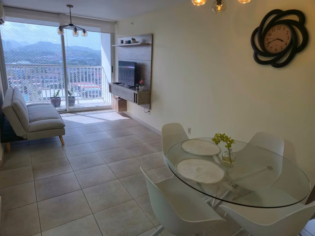 PARQUE LEFEVRE  AMOBLADO  2 REC 2 BAÑOS $950 - foto 1