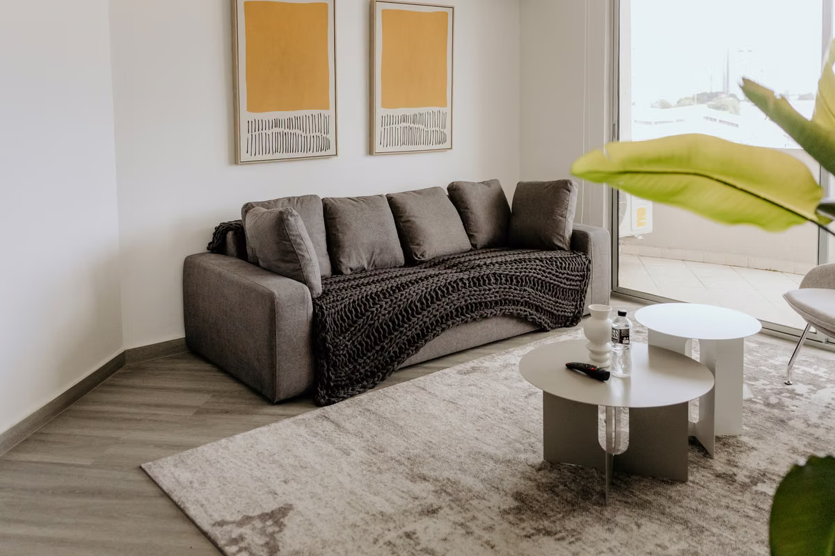 Apartamento Calle 50 Nuevo | Balcón | Cerca de Multiplaza | Vista al mar - foto 1