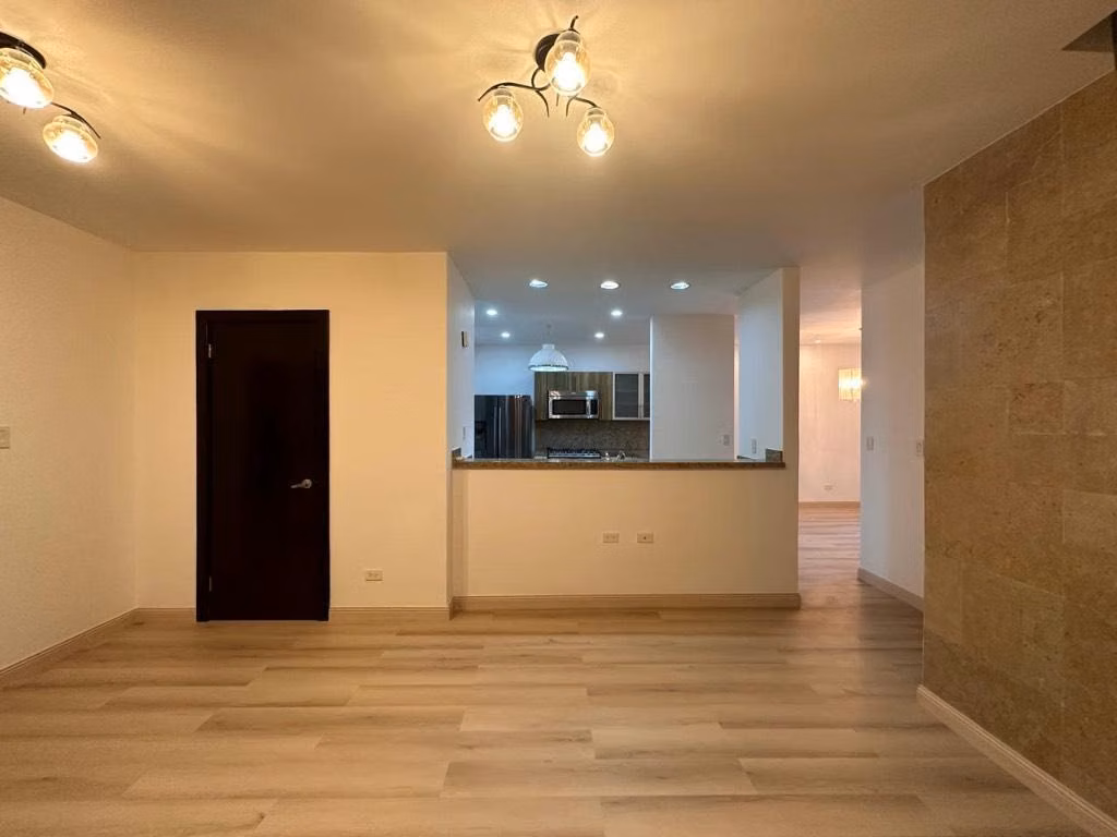 Lindo Apartamento Embassy Village - foto 1