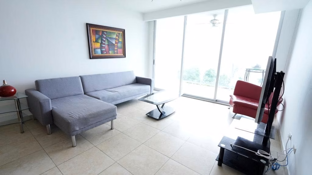 Apartamento amoblado con vista al mar - foto 1