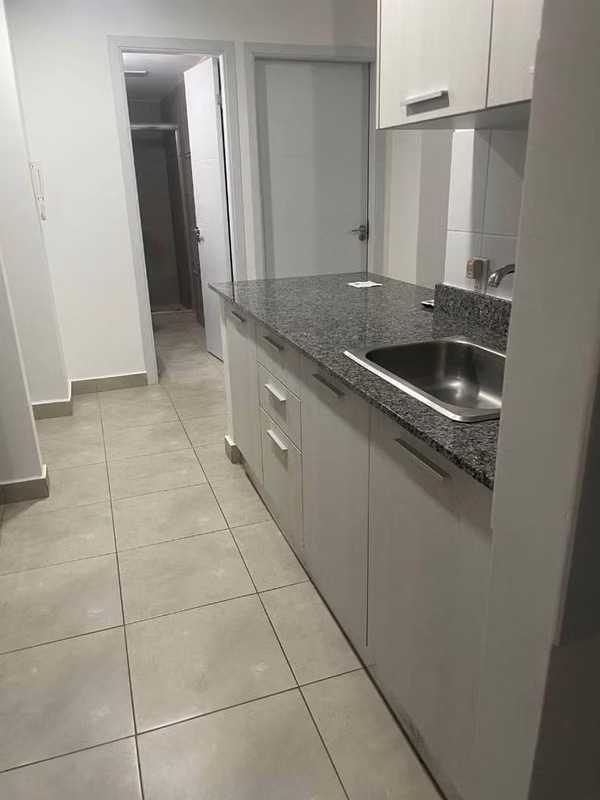 ALQUILER APARTAMENTO VIA ESPAÑA - photo 1