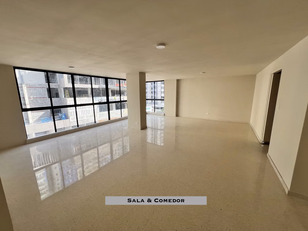 Venta de Apartamento en Edificio Torre del Sol, Bella Vista - foto 1