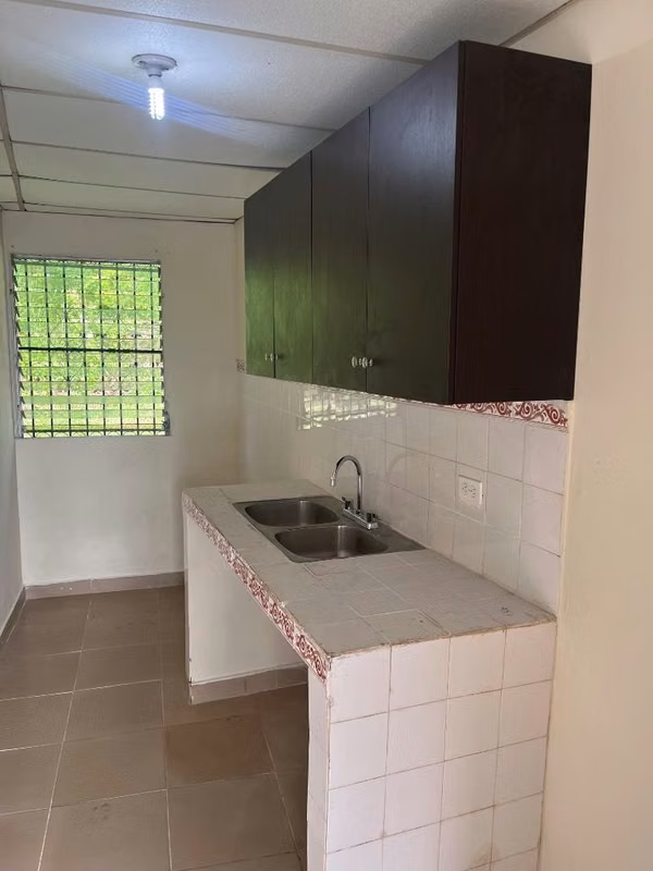 Se ofrecen apartamentos en alquiler de 1 y 2 recámaras - foto 1