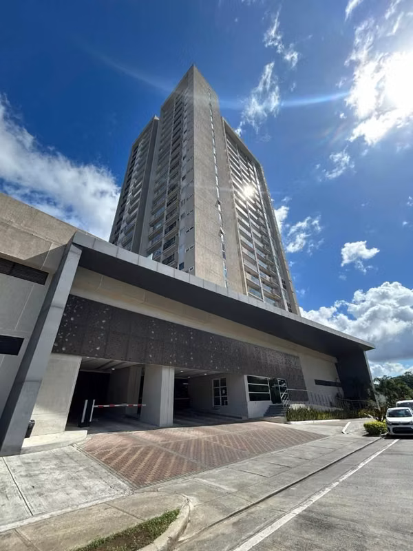 Se vende apartamento en Brisas del Golf - photo 1