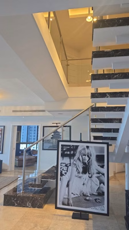 Vendo elegante Penthouse en Punta Pacífica - foto 1