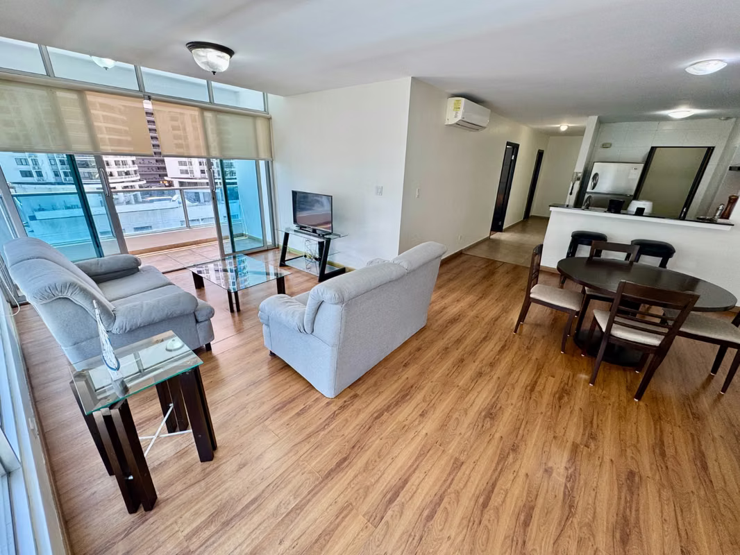 Bayfront Tower · 100 m² · 1 Habitación · 2 Unidades Disponibles - photo 1
