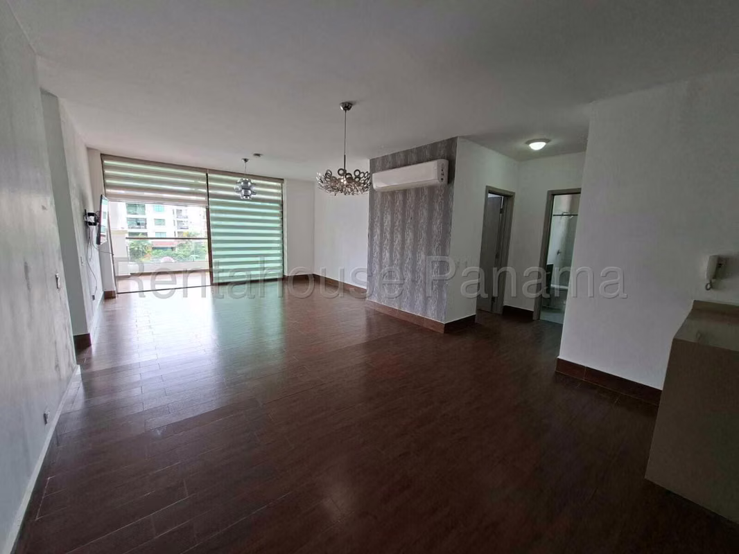 Apartamento en Venta en Costa Sur - photo 1
