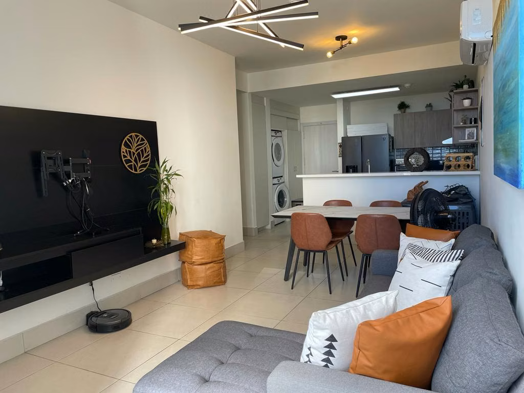 Apartamento en Alquiler en Coco del Mar – 91 m²  |  2 Recámaras | GALT - foto 1