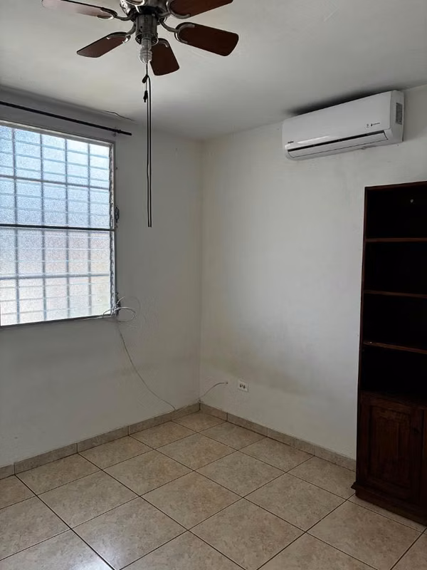 SE ALQUILA CASA EN BRISAS DEL GOLF - foto 1