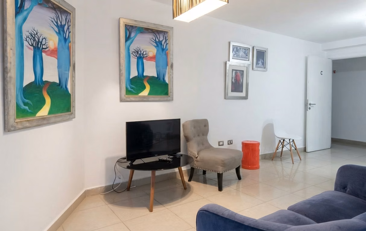 Apartamento en Condado del Rey I con ubicación privilegiada - foto 1