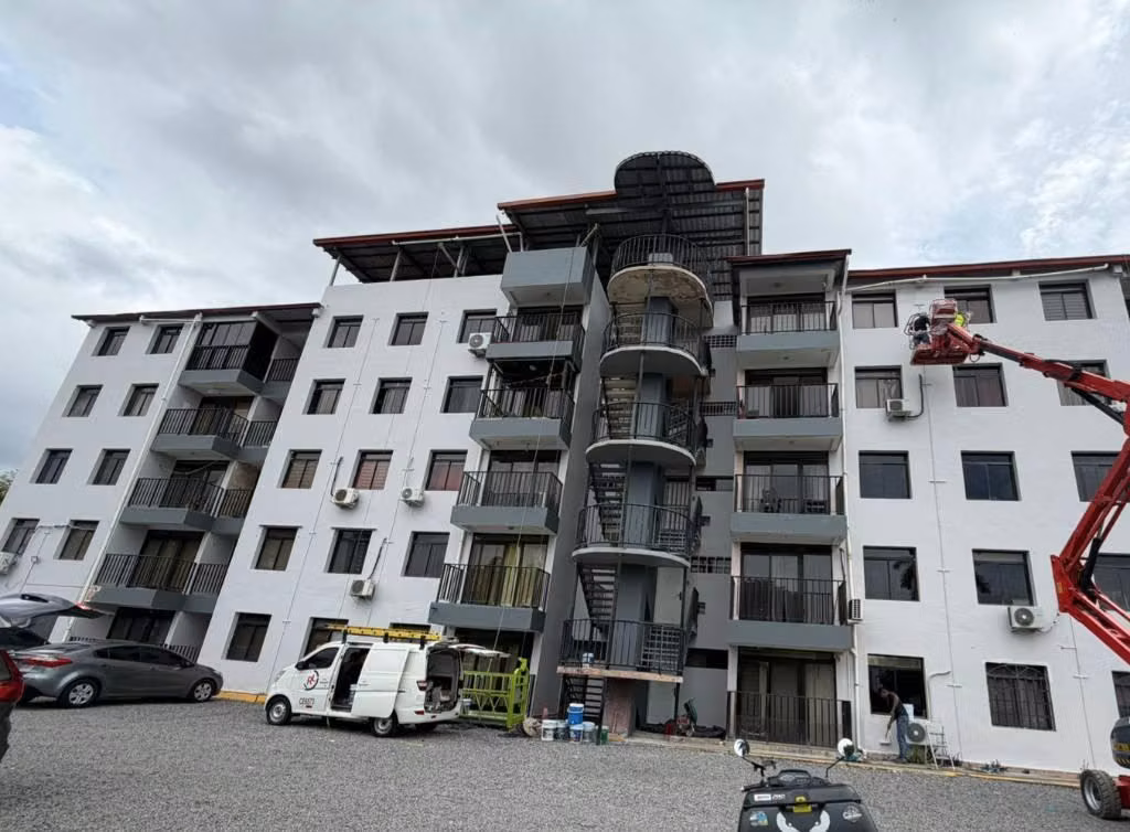 Alquiler o Venta de Apartamento en Río Abajo - foto 1