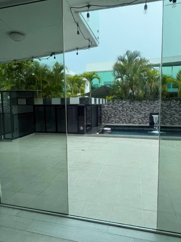 Alquiló casa en costa sur 4recamaras 4baños solo línea blanca 400mtrs con piscina y Jacuzzi - foto 1