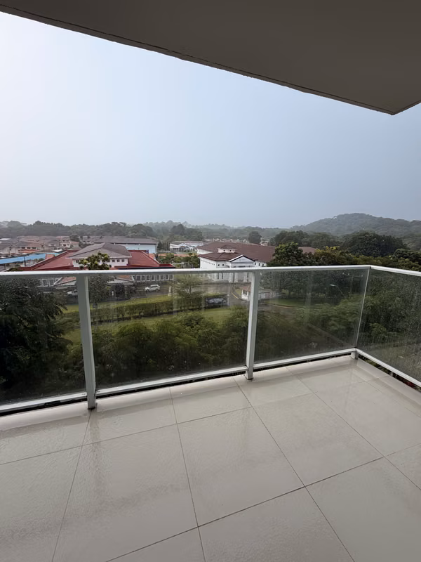 VENDO IMPECABLE APARTAMENTO EN ALBROOK - foto 1
