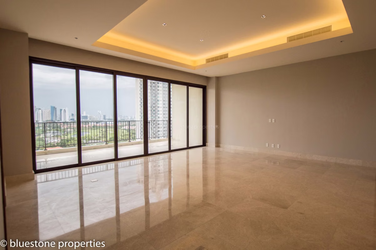 Santa Maria – Vista al Golf y al Mar – 380mts2 – 7,500 - foto 1
