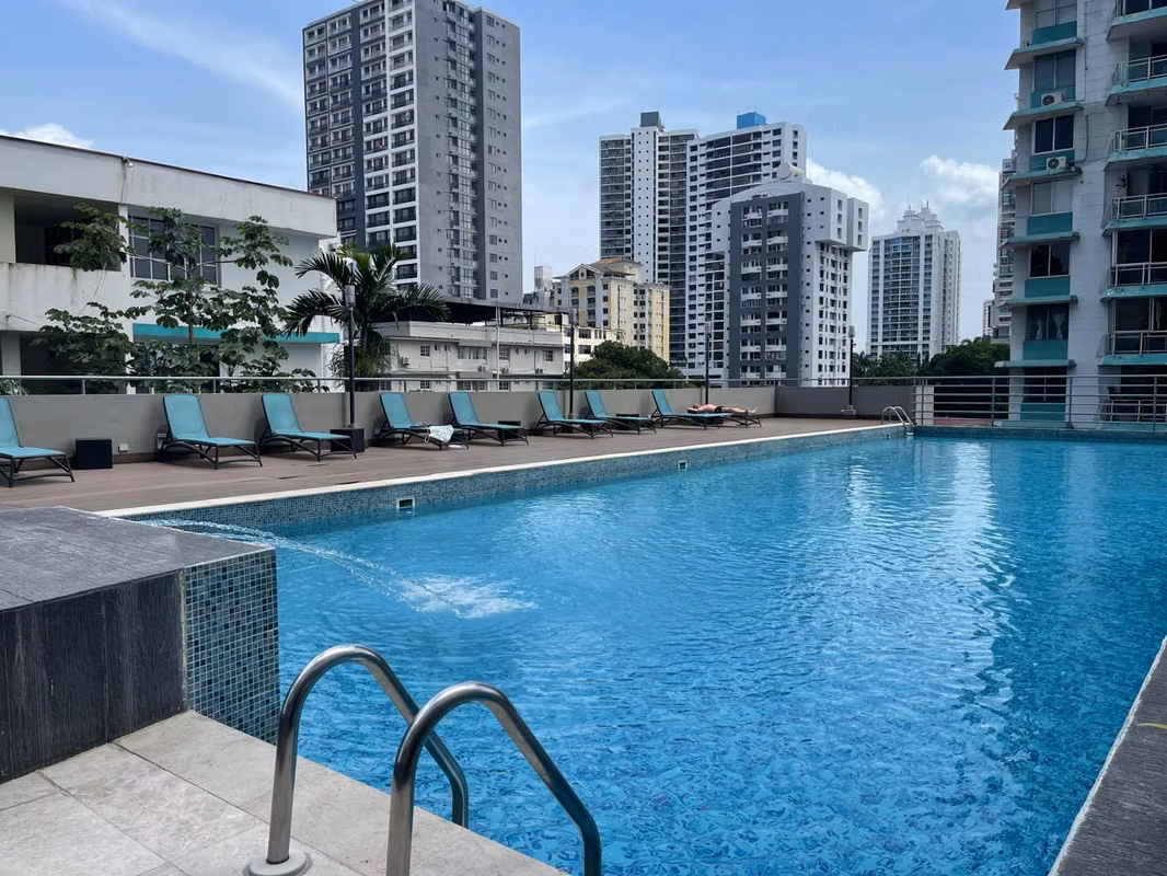 EL CANGREJO | 3 RECÁMARAS CON BAÑO PRIVADO | VISTA A LA BAHÍA - foto 1