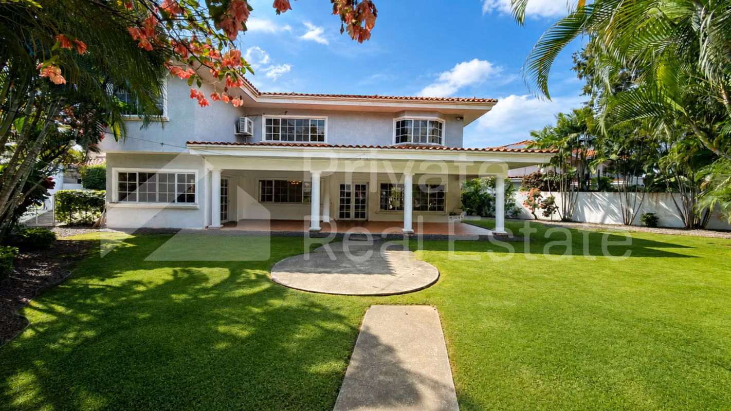 Se Alquila casa en Costa Serena Costa del Este - foto 1