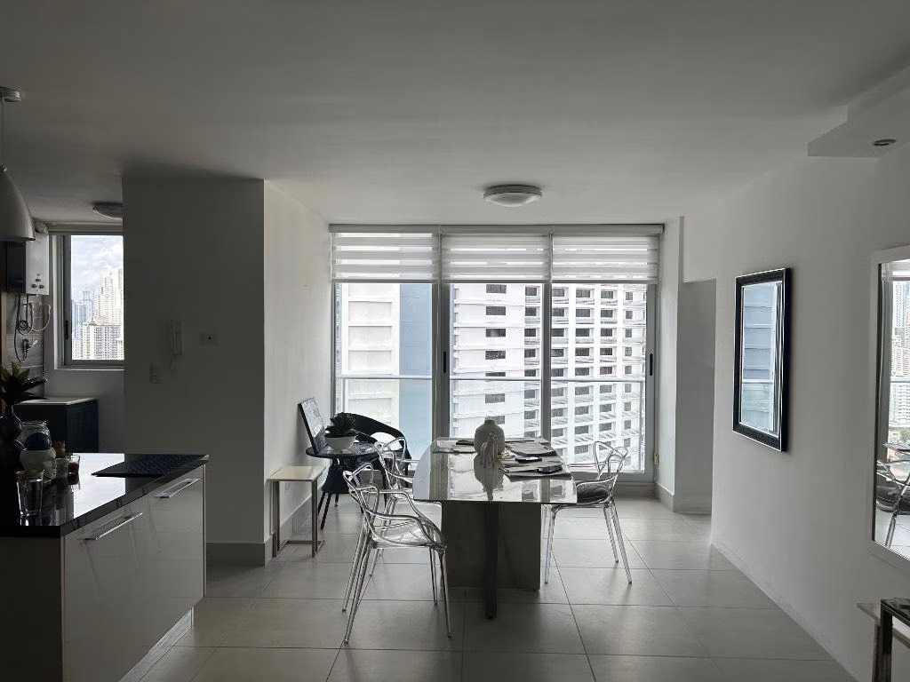 Venta hermoso apartamento en Obarrio - foto 1