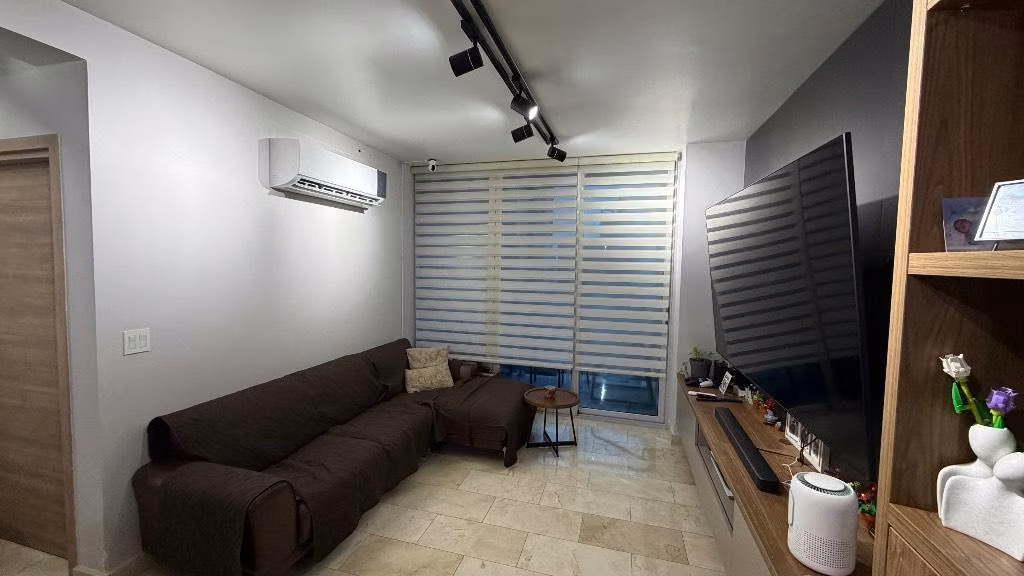 EN VENTA – APARTAMENTO AMOBLADO EN BELLA VISTA - foto 1