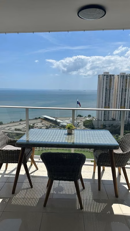Apartamento en San Francisco/ 120 m2, 2 rec, 2 baños, cbe, balcón $210,000. - foto 1