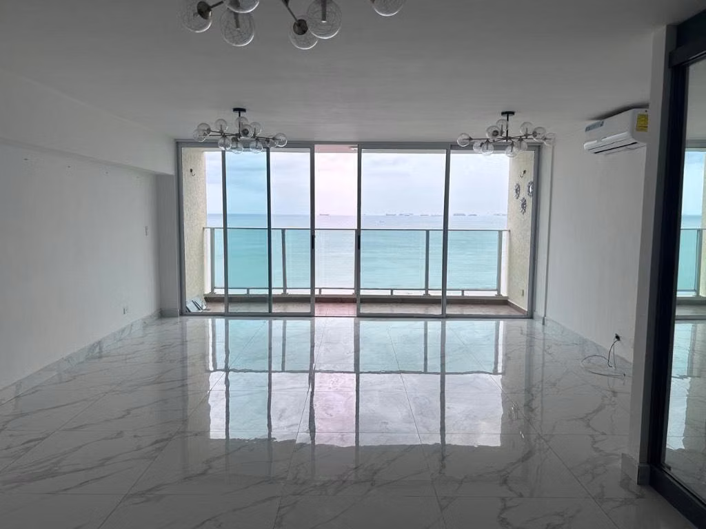 Se alquila apartamento San Francisco/ 156 m2, 3 rec, 3.5 baños, cbe, balcón - photo 1