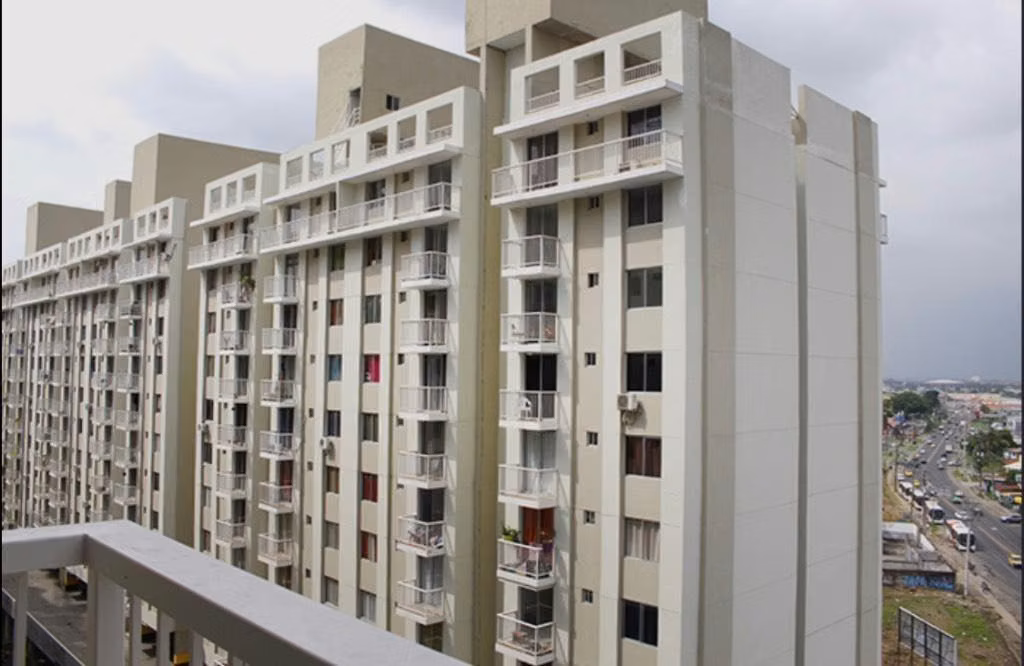 Se alquila apartamento en PH mystic Towers de 2 recámaras - foto 1