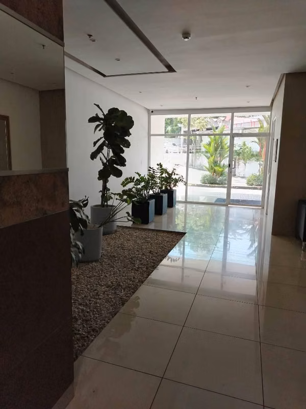 ALQUILO APARTAMENTO VIA ESPAÑA - foto 1
