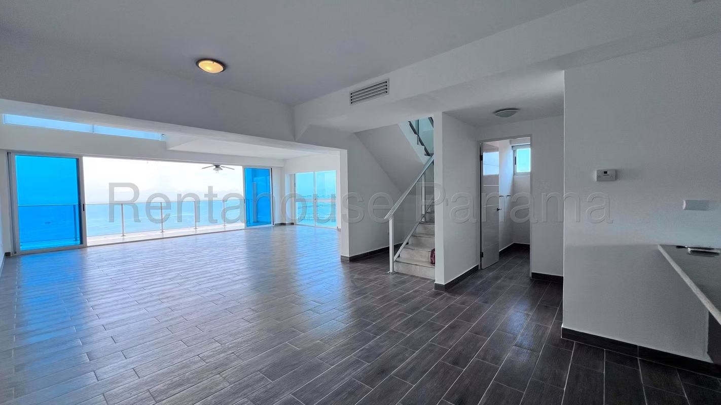 Apartamento Dúplex en Venta en Avenida Balboa YDU - foto 1