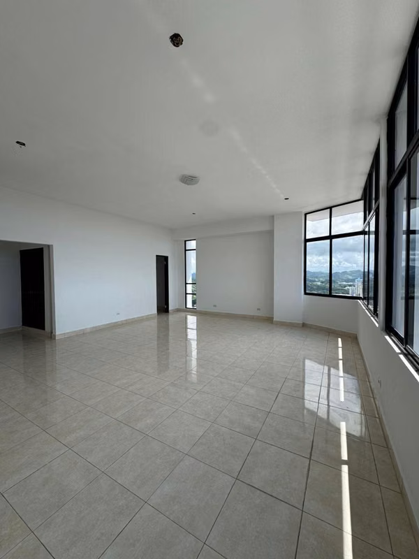 Apartamento en Dos Mares Amplios Espacios Con 4 Recamaras Y 4 Parking - photo 1