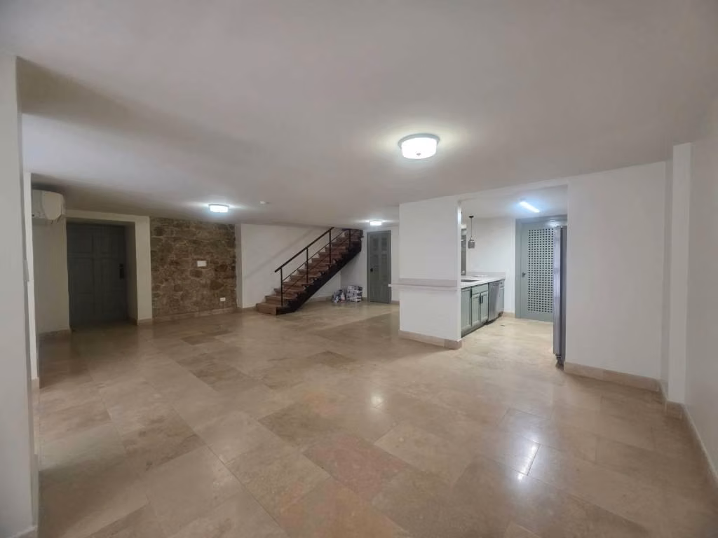 Alquilo espectacular  apartamento en Casco Antiguo Panamá - foto 1