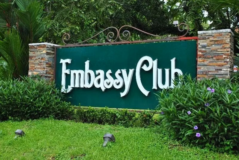 Embassy Club Clayton – Garden Apartment para vivir o invertir - foto 1