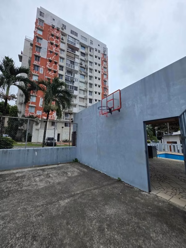 Se Vende apartamento en 11 de Octubre - foto 1