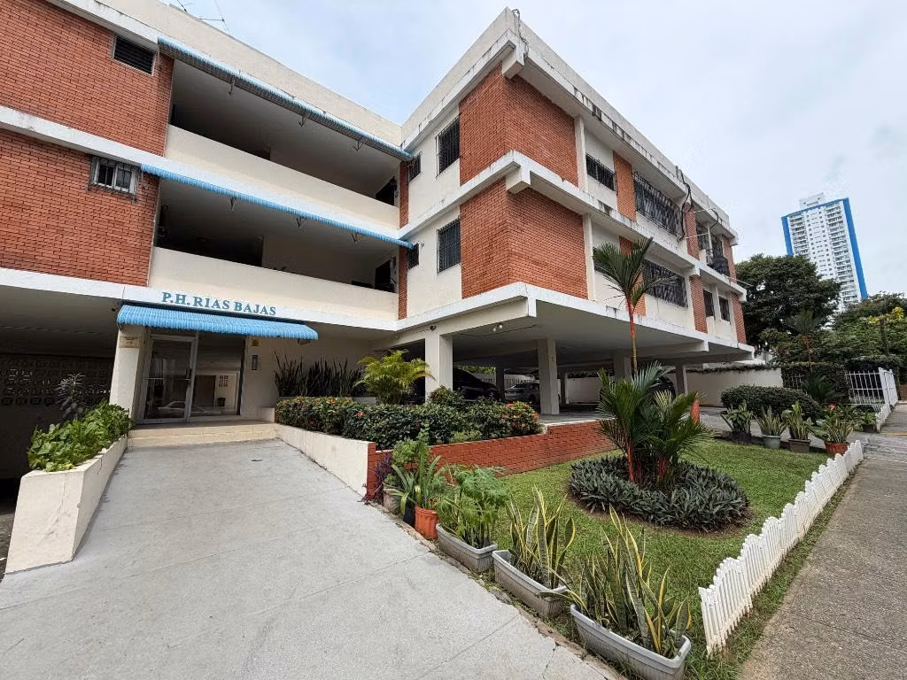 VENDO APARTAMENTO EN PH RÍAS BAJAS - SAN FRANCISCO - foto 1