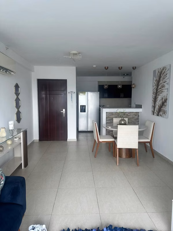 Vive detras del parque Omar Apartamento Amoblado - foto 1