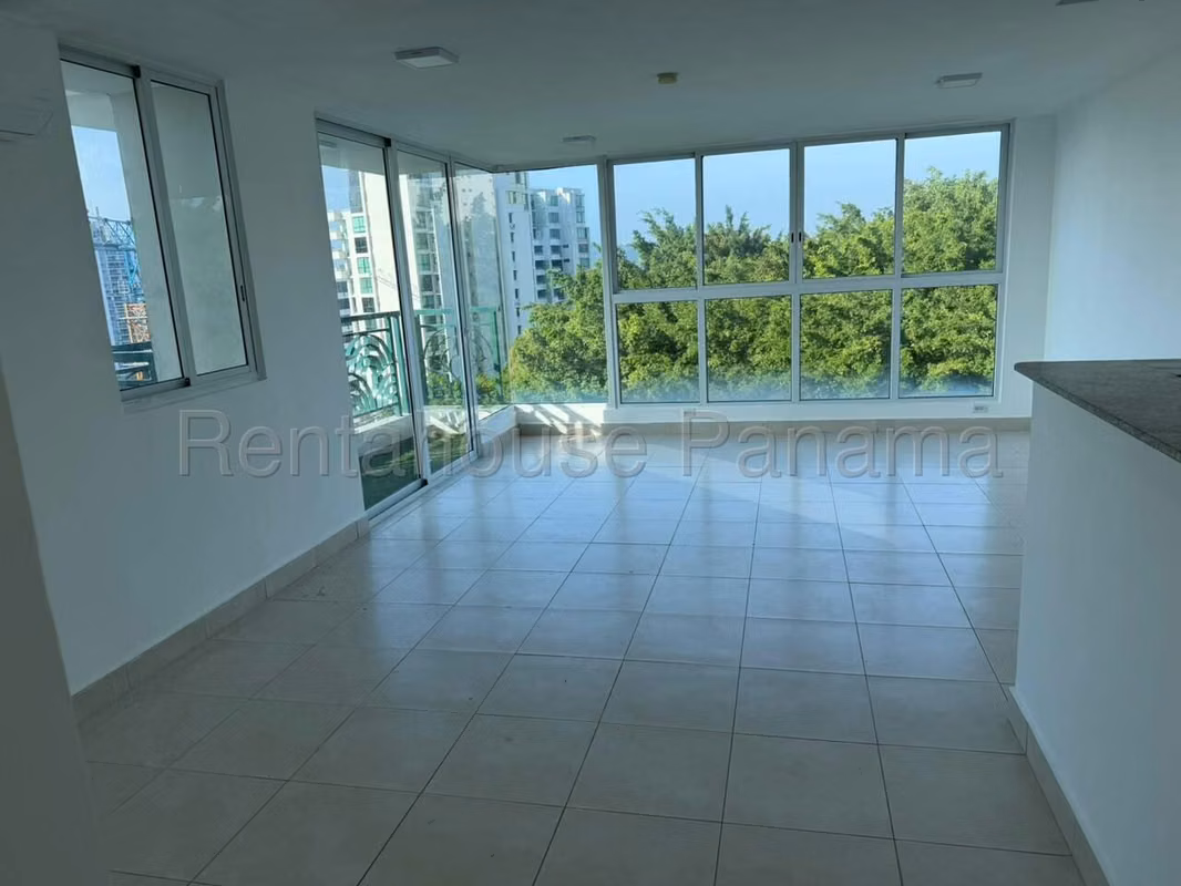 Alquiler Apartamento PH Belview Tower | 2 Recámaras 2 Parking - photo 1