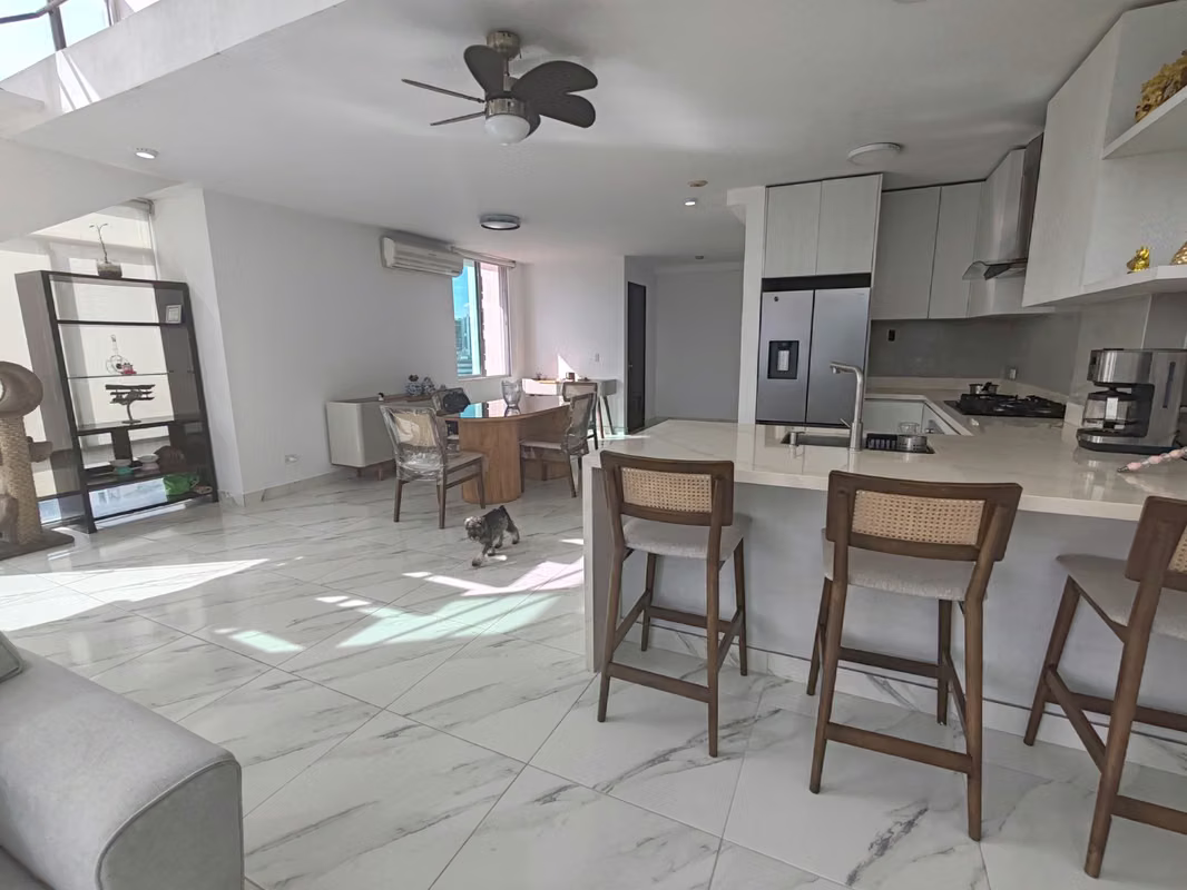 Apartamento en El Cangrejo I con amplios espacio y ubicación premium - foto 1