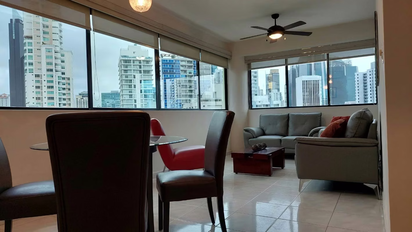 APARTAMENTO EN ALQUILER – PH ROYAL CENTER AMOBLADO | MARBELLA G.S - photo 1