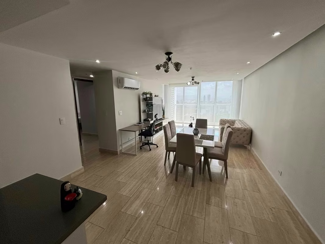 Alquiler CDE The Regent | Piso Alto Amoblado 2Rec ($2,100) - photo 1