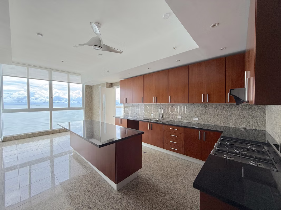 Alquiler de Apartamento en PH The Point – Punta Paitilla - foto 1